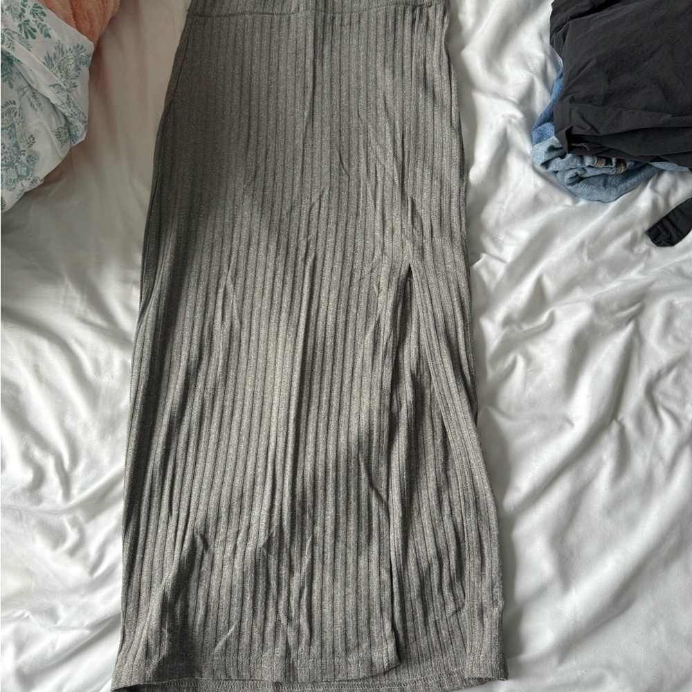 Charlotte Russe Gray Ribbed Maxi Skirt
